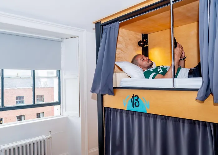 Leevin Hostel George